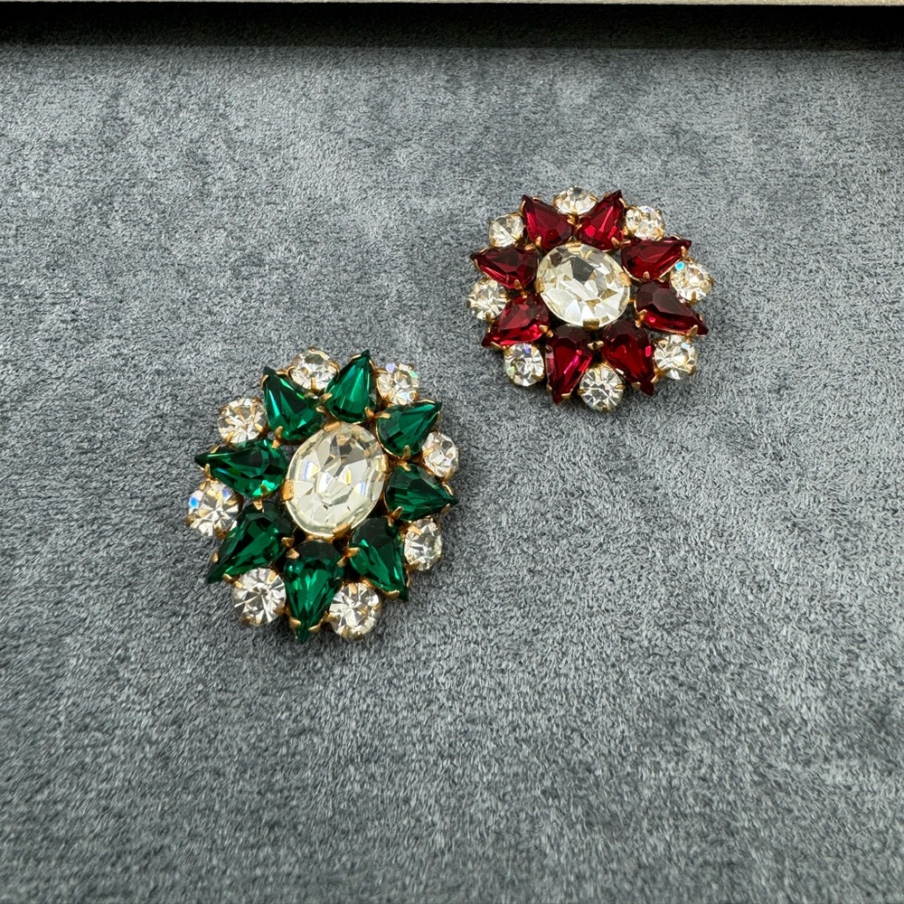 Vintage Brooch Green and Diamond